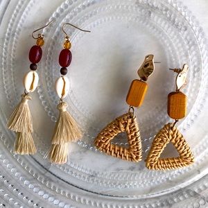 Set of 2 Earrings
